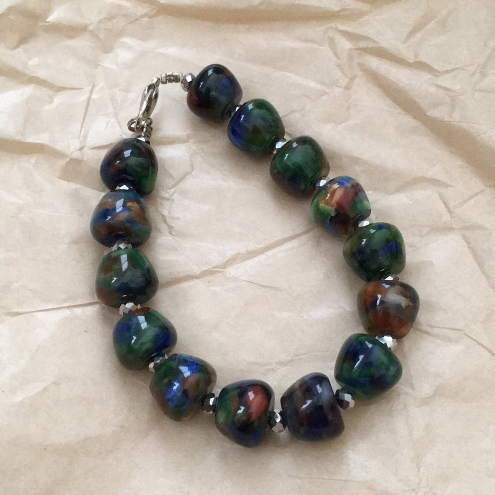 💥FREE SHIPPING on 2 or more items Statement🖤Bracelet💥NWOT
